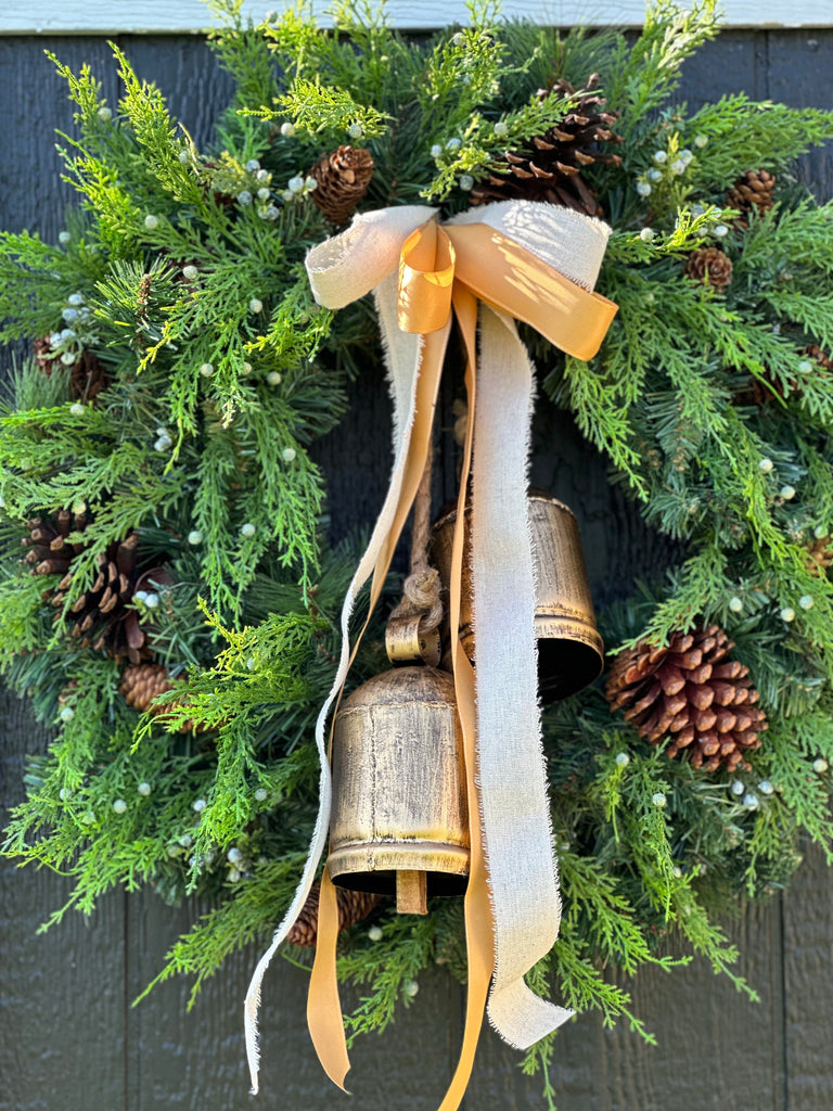 Large winter bell wreath - Christmas wreath