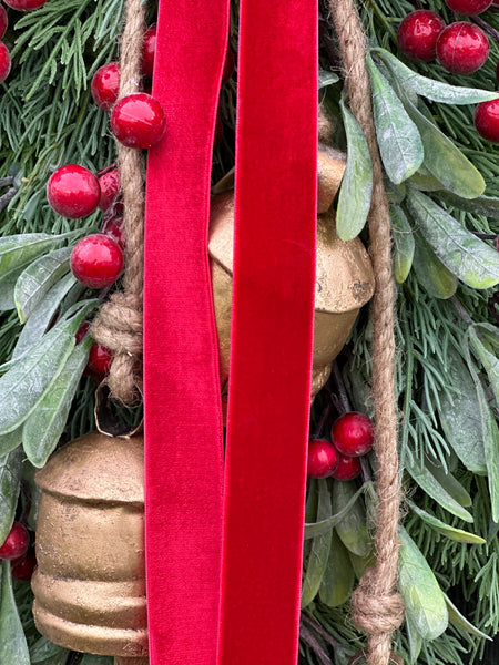 Mistletoe swag- Christmas wreath with bells - bell wreath